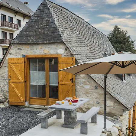 Grange Carrieu 公寓
